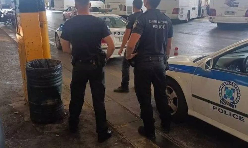 Επιχείρηση της αστυνομίας στην πιάτσα ταξί στα ΚΤΕΛ Κηφισού μετά το περιστατικό με τους πυροβολισμούς